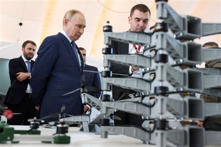 
Putin orders intensified measures to protect Crimea-related facilities 