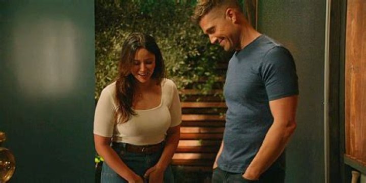 
Recalling the accident with Elizabeth Pickavance | What Happened To DJ Tom Zanetti Girlfriend? 