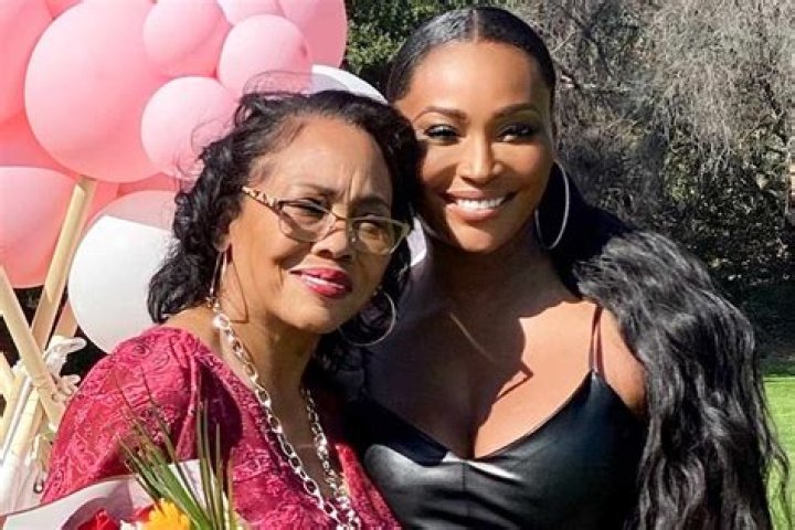 
‘RHOA’ Alum Cynthia Bailey Says Her Mother Is Cancer-Free After Radiation: ‘Thanksgiving Came Early’ 