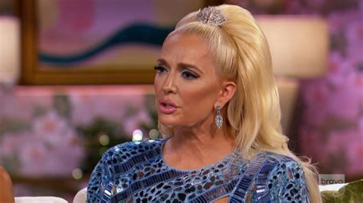 RHOBH – Erika Jayne Dishes On Her New Co-Stars & Addresses Rumor That No One Is Getting Along