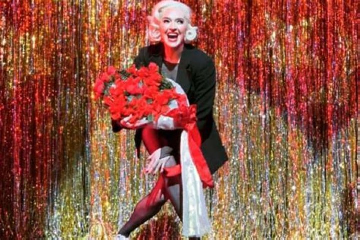 RHOBH – Erika Jayne Takes Her Final Bow As Roxie Hart In Chicago As Broadway Shuts Down Due To Coronavirus