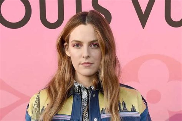 Riley Keough Opens Up About ‘Painful’ First Christmas Without Her Brother Benjamin!