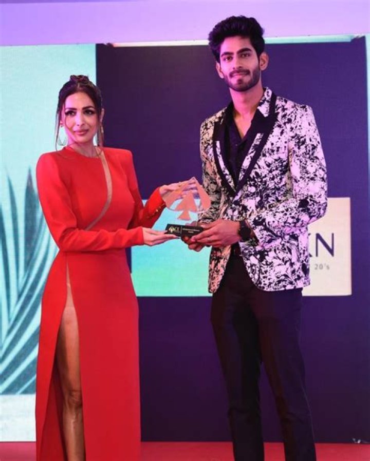 Rishabh Jaiswal Height, Weight, Net Worth, Age, Birthday, Wikipedia, Who, Instagram, Biography