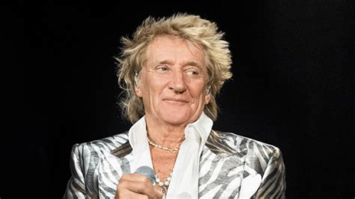 Rod Stewart career earnings, salary and net worth