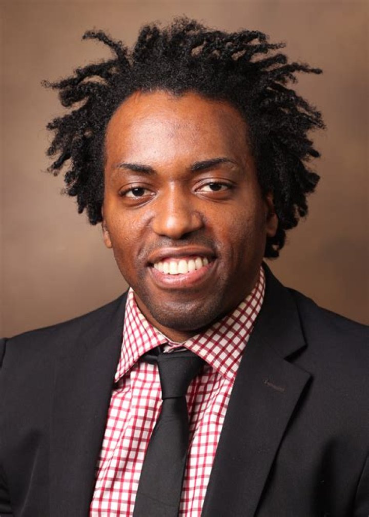 Dr. Ronnie Mubang, MD – Nashville, TN