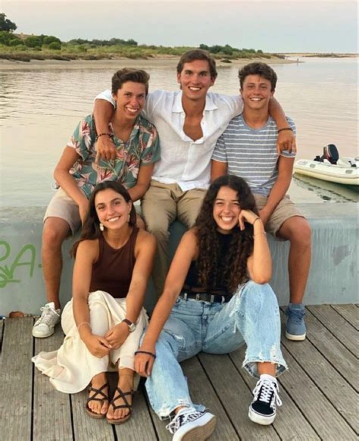 Rúben Neves family, wife, children, parents, siblings