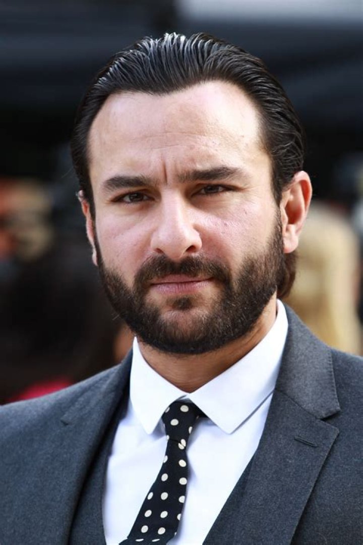 Saif Ali Khan Biography - Facts, Childhood, Family Life & Achievements of Indian Actor
