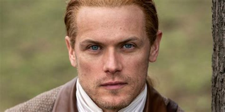 Sam Heughan Biography - Facts, Childhood, Family Life & Achievements