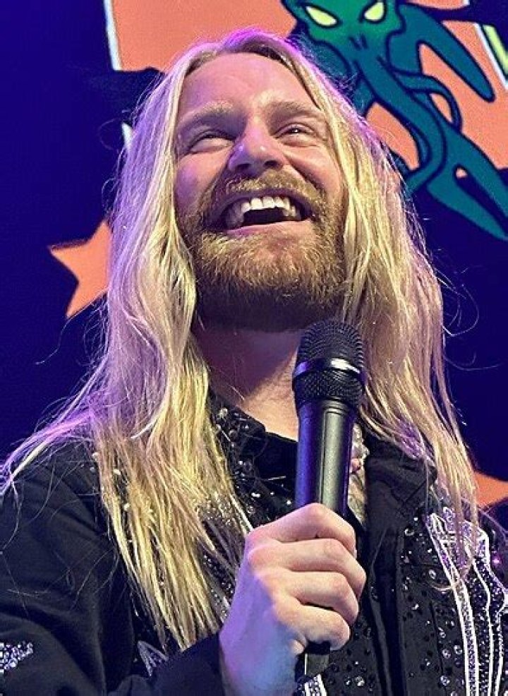 Sam Ryder Wikipedia, age, height, girlfriend, parents, Sapce Man, TikToker, net worth