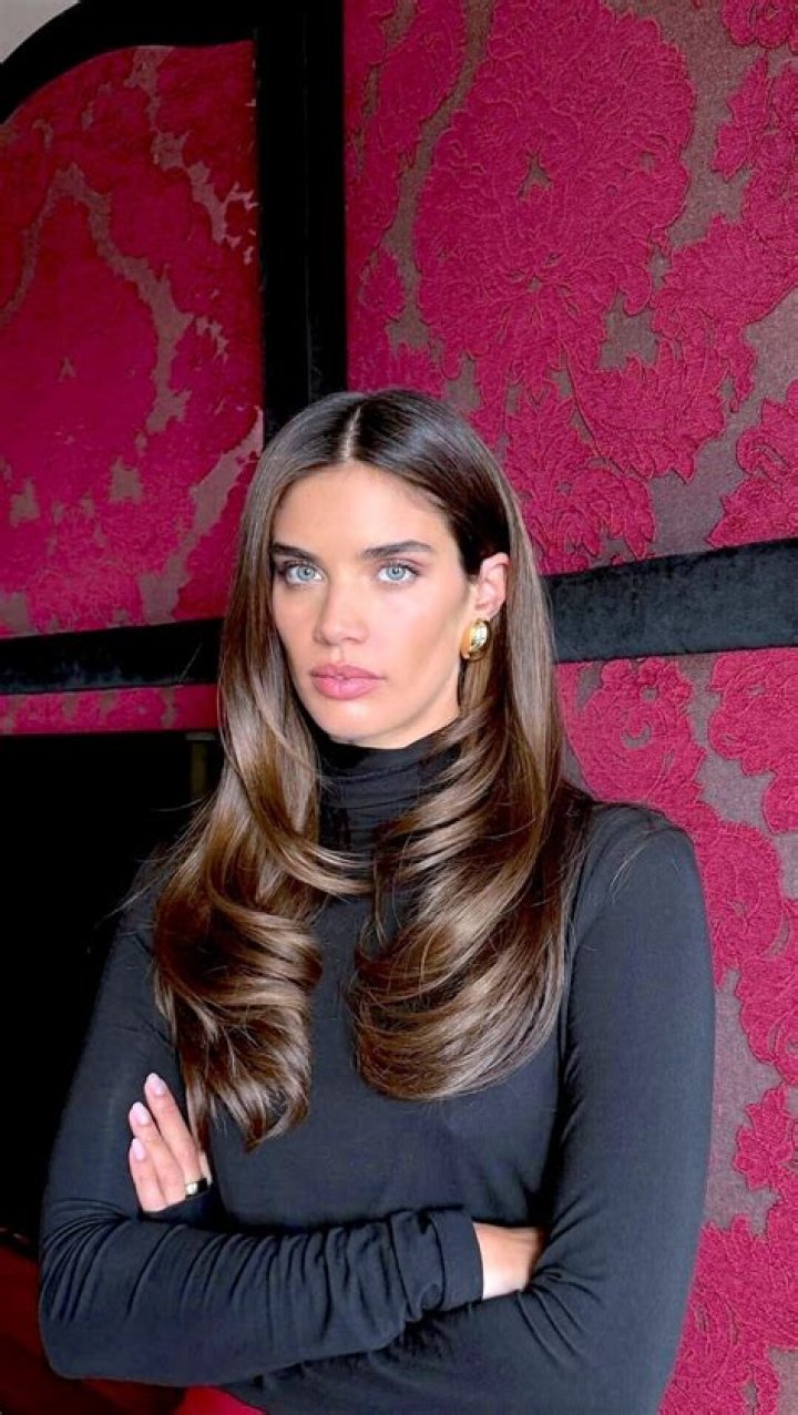 Sara Sampaio Biography - Facts, Childhood, Family Life & Achievements