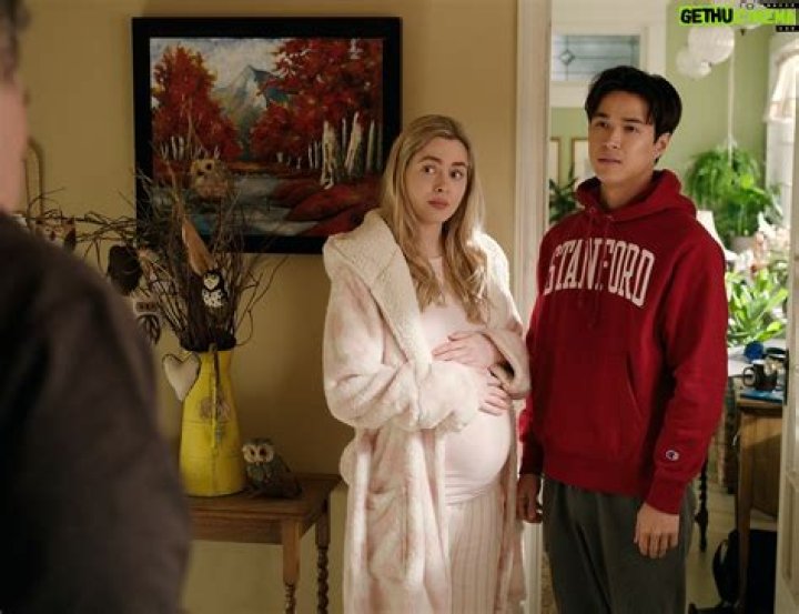 Sarah Dugdale Bio, Wiki, Age, Height, Family, Boyfriend, Movies, Tv Shows, and Net Worth