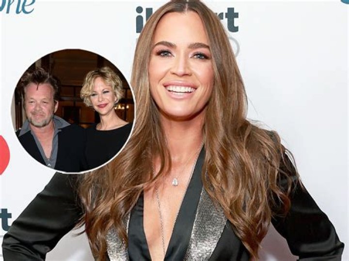 Schuyler Helford Age Wikipedia; Instagram & Who Is She Dating – Her Boyfriend