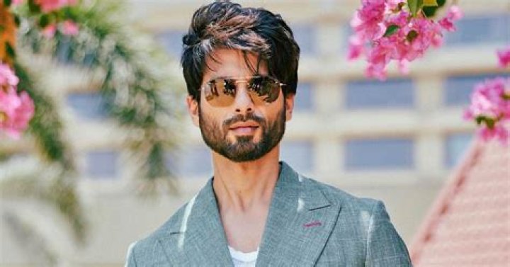Shahid Kapoor Biography - Facts, Childhood, Family Life & Achievements of Indian Actor