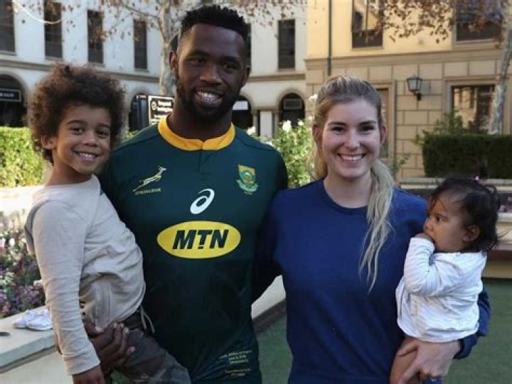 Siya Kolisi Biography; Net Worth, Age, Family, Children, Height And Wife