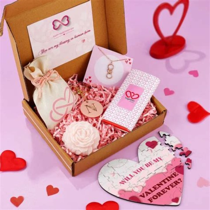 Sofia Richie Reportedly Hopes Scott Disick Is Preparing A Romantic Surprise For Valentine’s Day!