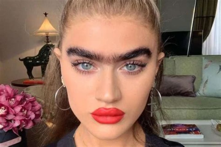Sophia Hadjipanteli, Model Who Is Known For Her Unibrow, Stuns In New Photos