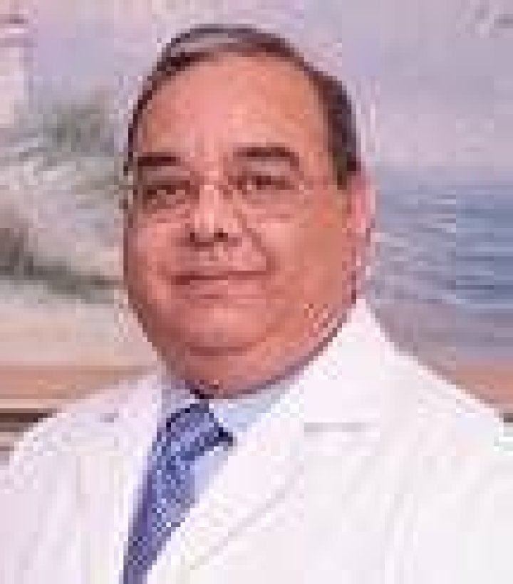 Dr. Sunil Menawat, MD – Norfolk, VA