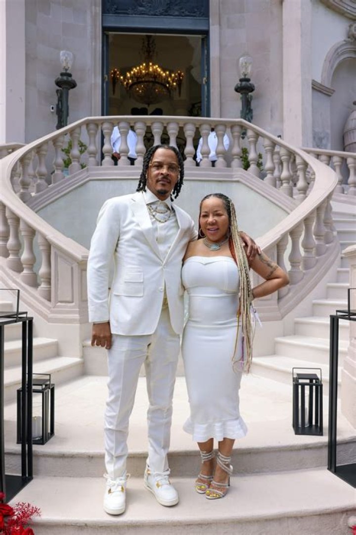 T.I. And Tiny Harris’s Fans Are Confused After Another Rapper Posted This Photo With A Stunning Model