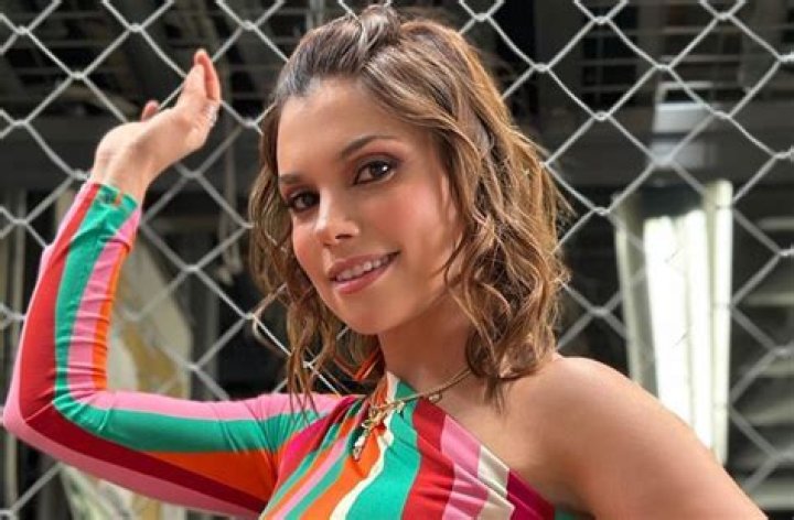 Tabata Jalil Stuns in New Bikini Photo Posing on the Beach — Celebwell