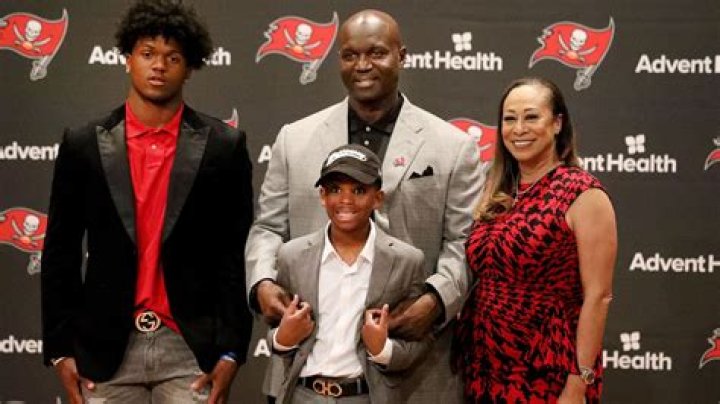 Taneka Bowles, Todd Bowles WIfe & Family Details To Follow After He Takes On The Role of Buccaneers’s Head Coach