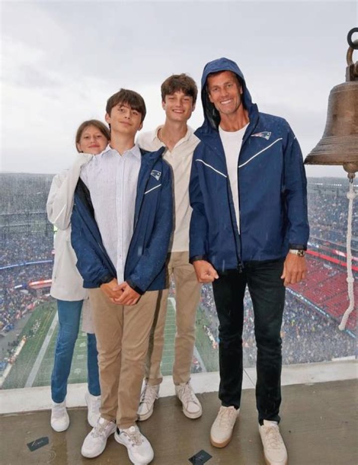 Tom Brady Has Three Sisters: Maureen Brady, Julie Brady, Nancy Brady