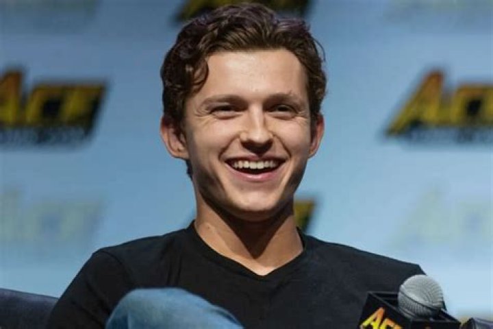 Tom Holland Reveals His Favorite On-Screen Bromance!