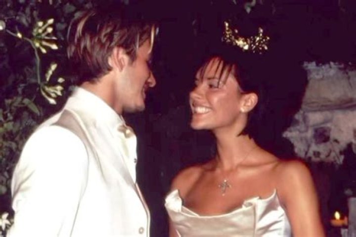 Victoria Beckham And David Beckham Again Tried On Similar Outfits