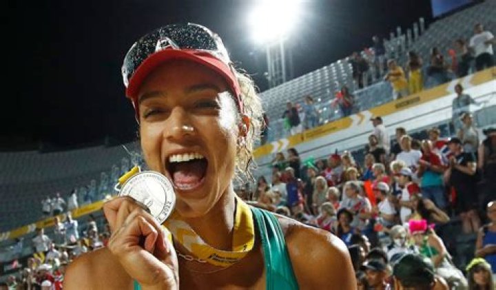 Volleyball Star Brandie Wilkerson In Workout Gear Says “It’s Your World” — Celebwell