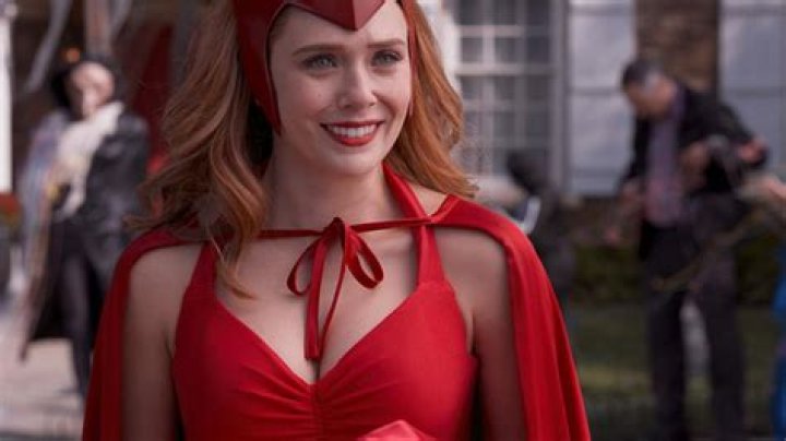 Watch: First WandaVision Clip Teases Scarlet Witch’s Sitcom Reality