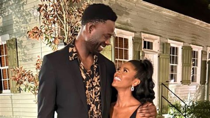 What does Dotun from ‘The Bachelorette’ do for a living?