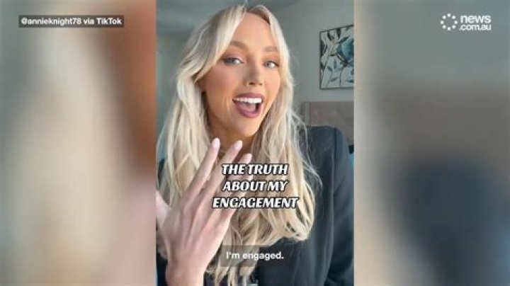 What Is Annie Murphy’s Net Worth?