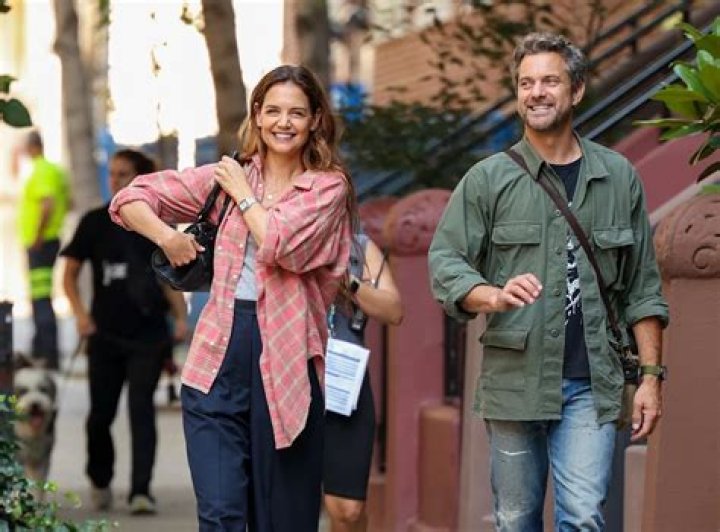 What Is Bobby Wooten Net Worth? Recent Photos Of Katie Holmes With Her New Boyfriend Make The News