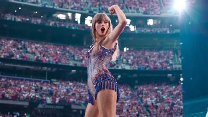 What is Joe Alwyn’s net worth? Taylor Swift makes out with BF on Bahamas vacation