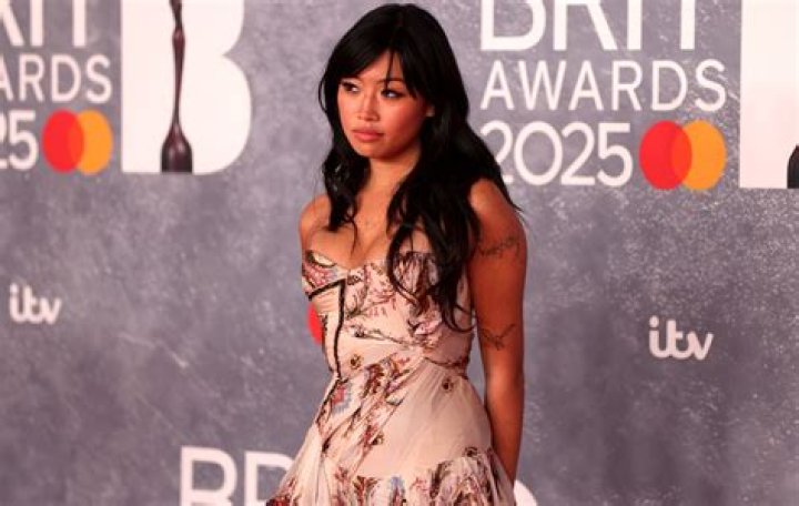 Where Is Beabadoobee From? Find Out About The Singer’s Nationality