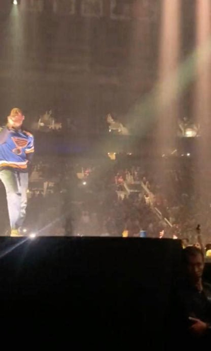 While In The Middle Of His Performance Of “Circles,” Post Malone Took A Nasty Tumble At His St. Louis Show