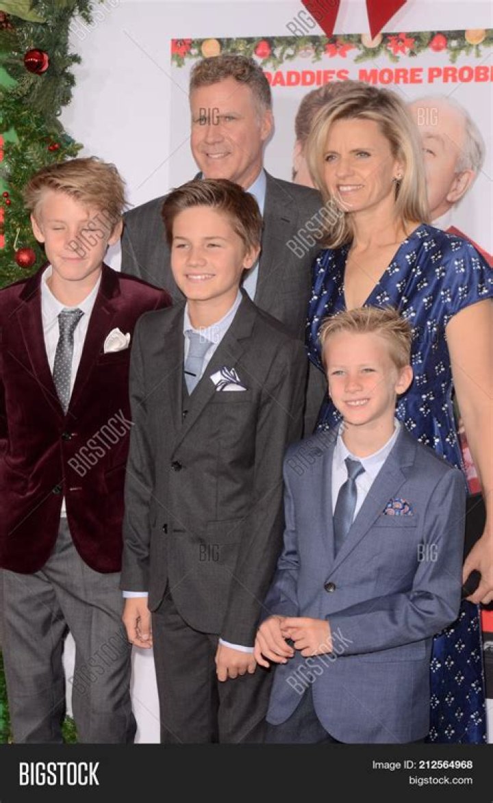 
Who are Clelin Ferrells Parents? Clelin Ferrell Biography, Parents Name, Nationality and More 