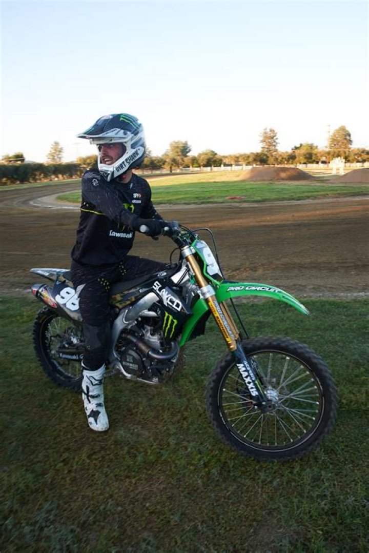 Who is Axell Hodges’ girlfriend, Gabriella Ellyse?