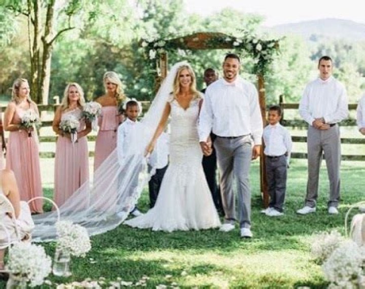 Who is Brandie Thomas, Logan Thomas’ wife? Bio, age, kids, wedding photos, Instagram