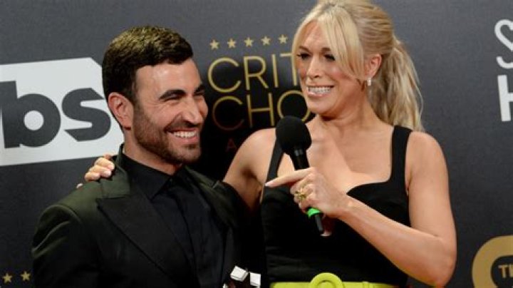 Who Is Brett Goldstein Wife? Girlfriend – Is He Jewish?
