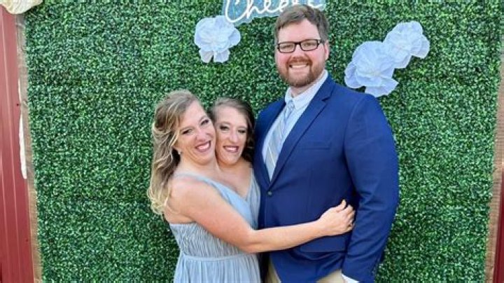 Who Is Brittany Bradford Actor? Everything On Julia Cast Age Wiki And Instagram Bio Explored