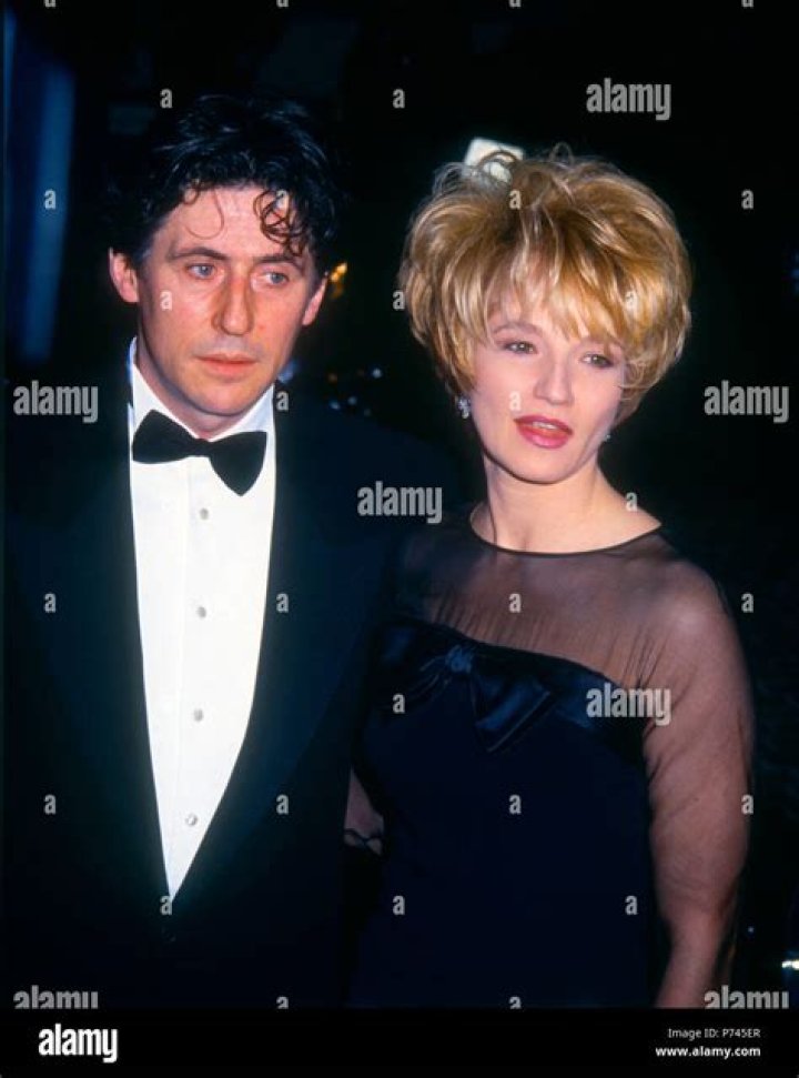 Who is Gabriel Byrne wife Ellen Barkin?