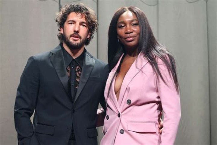 Who Is Juawana Williams Husband Bryan Williams From Selling Tampa? Age Wiki & Net Worth
