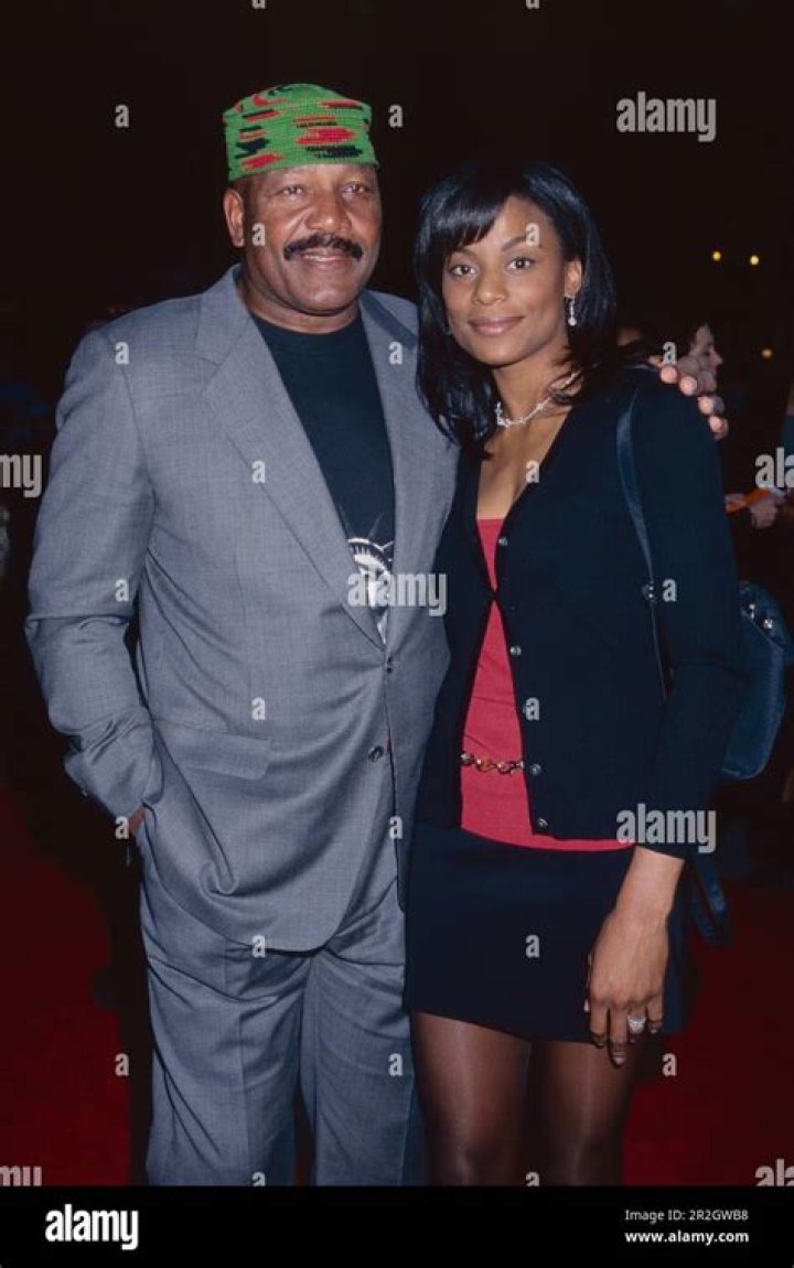 Who Is Monique Brown, Jim Browns Wife Age Exposed – How Old Is She?