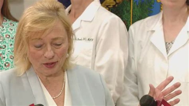 Who is Stanley Kuklinski, husband of Janet Mills?