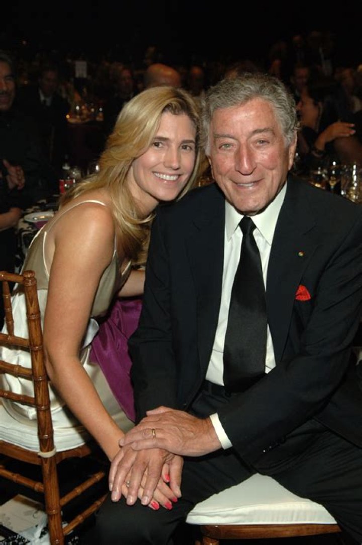 Who is Tony Bennett first wife Patricia Beech?