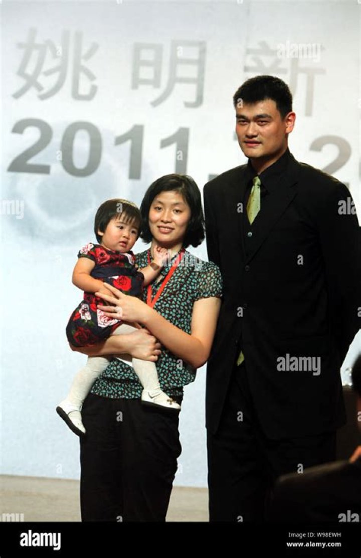 Who Is Ye Li, Yao Ming’s Wife? Biography, Height, Family, Other Facts 