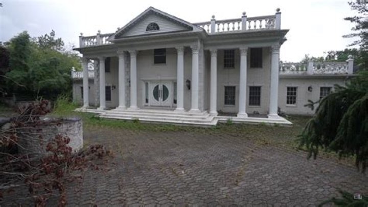 Who Owns The Gotti Mansion Now? – Celebrity