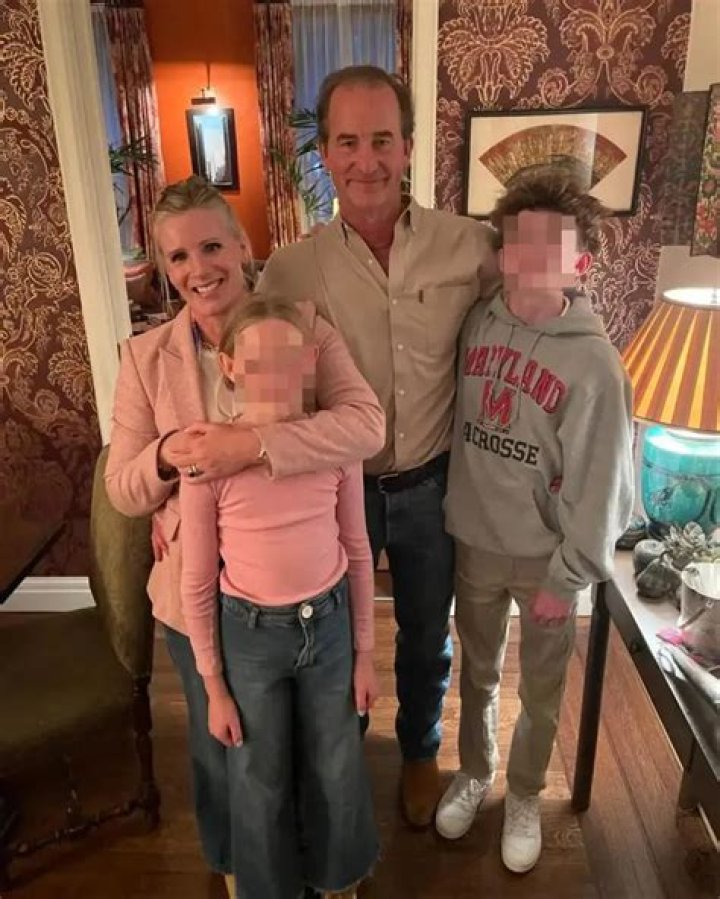 Why did Joe Hardy and Kristin Georgi divorce?