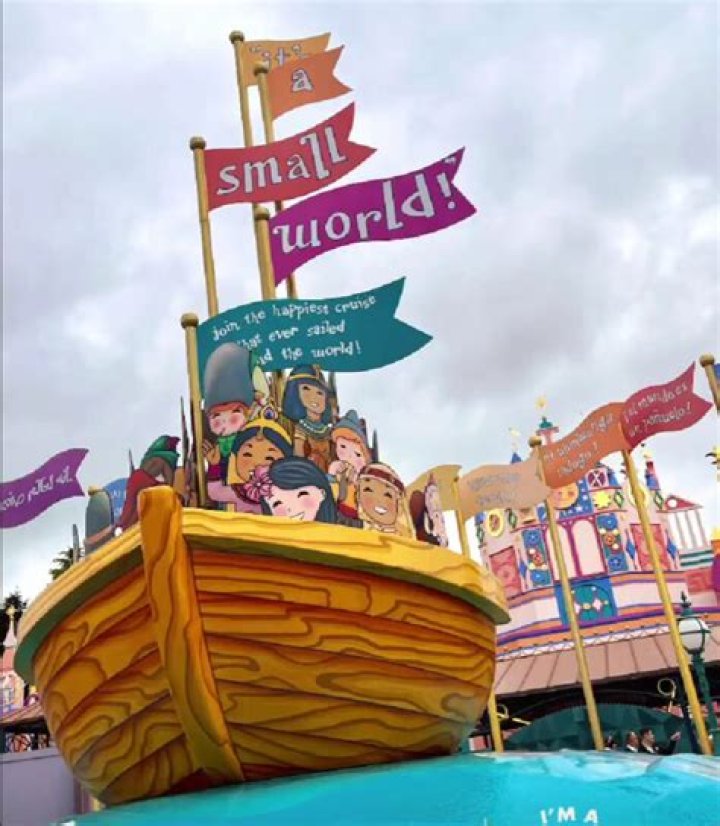 Why is Disney closing its a small world? – Celebrity