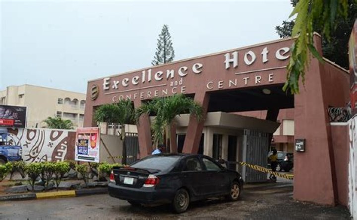 Wonderland Hotel , Ogba